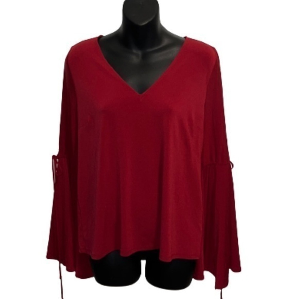 Express deep red v-neckline split sleeve top size M